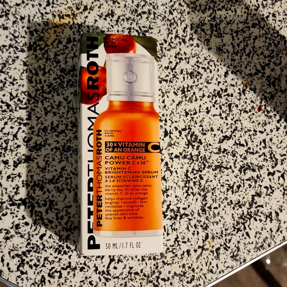 Peter Thomas Roth camu camu power c x30 vitamin c brightening serum
